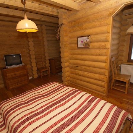 Marika Hotel Dragobrat Buitenkant foto